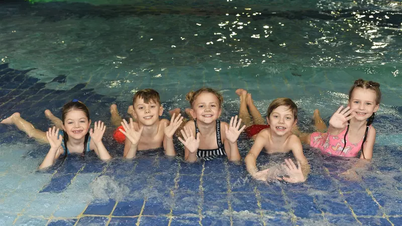 «Улетные каникулы»: как аквапарк «Лимпопо» переносит в беззаботное детство?