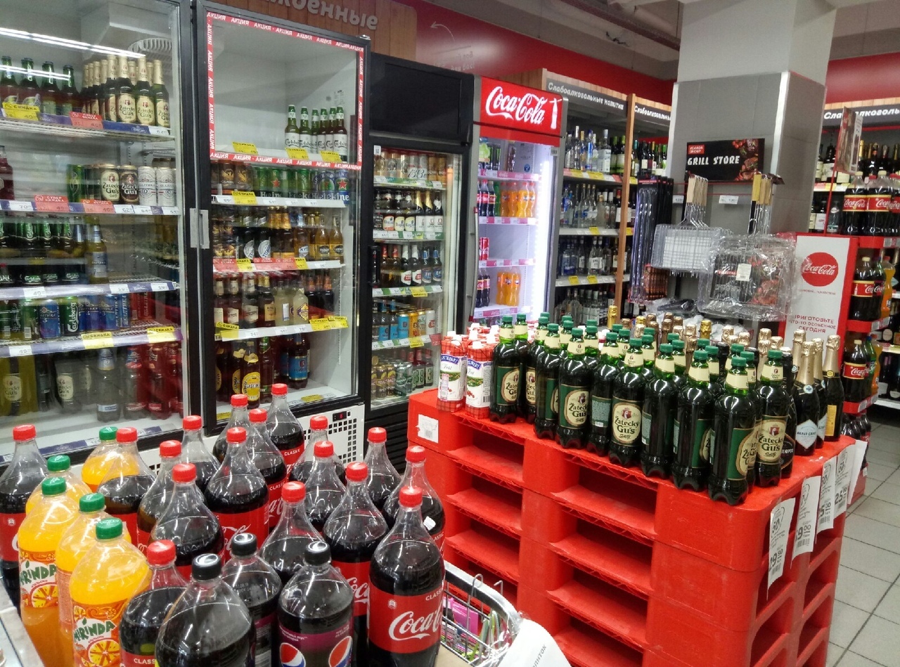 Продавщицу из Оренбургского района могут лишить свободы за продажу пива подростку