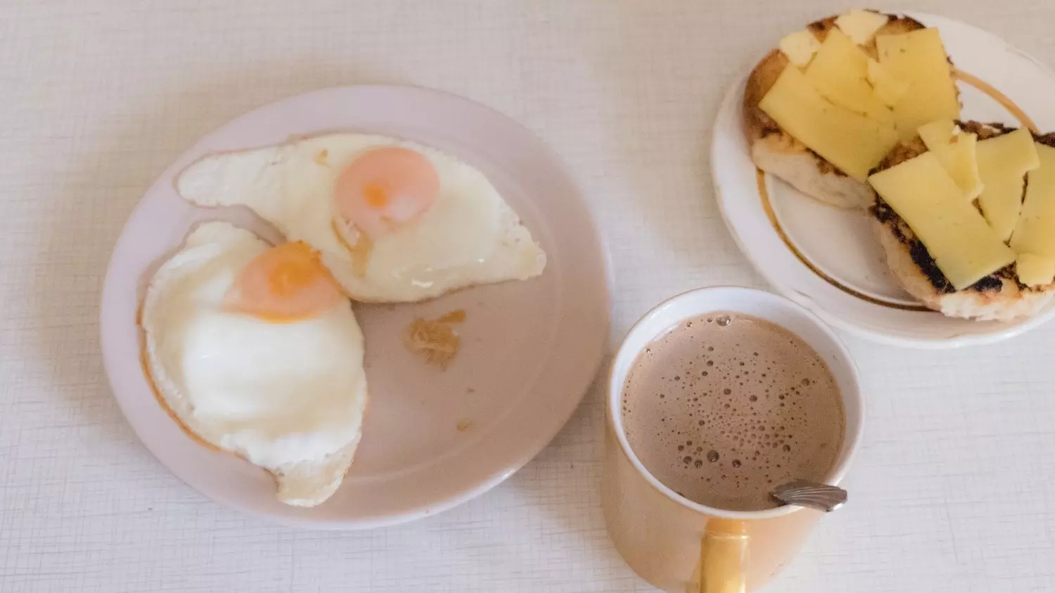 Быстрый и простой завтрак из яиц