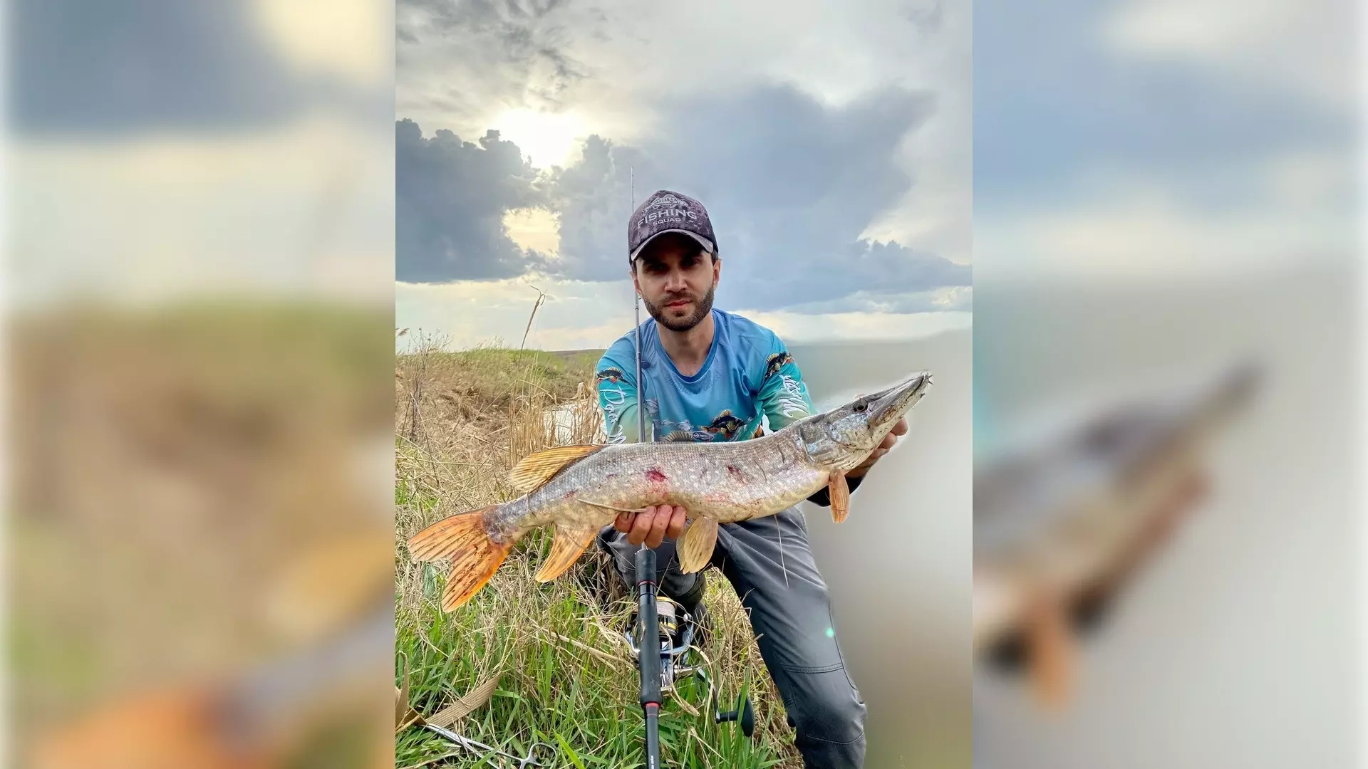 Оренбуржцы ловят гигантских рыбин после паводка