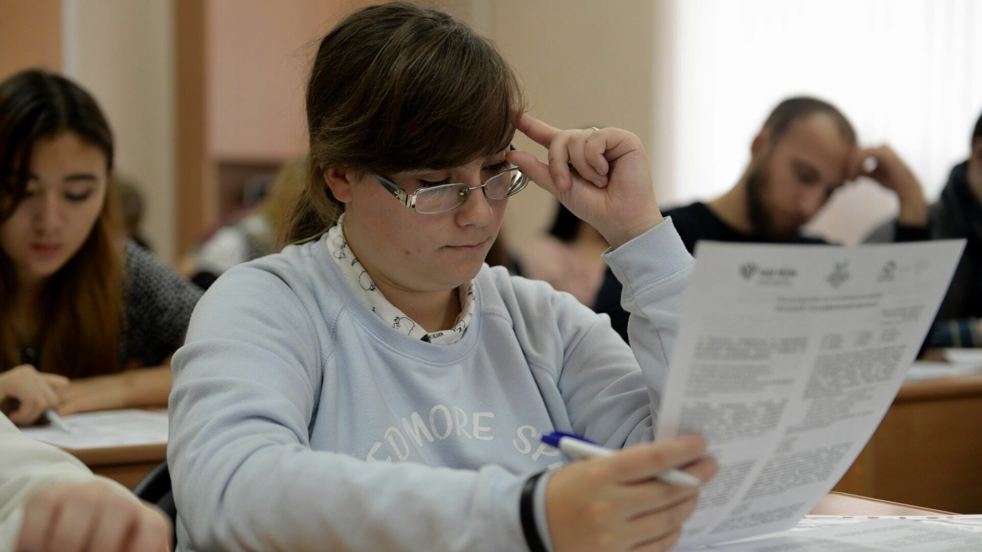 Около 8 миллионов школьников России напишут ВПР в 2023 году