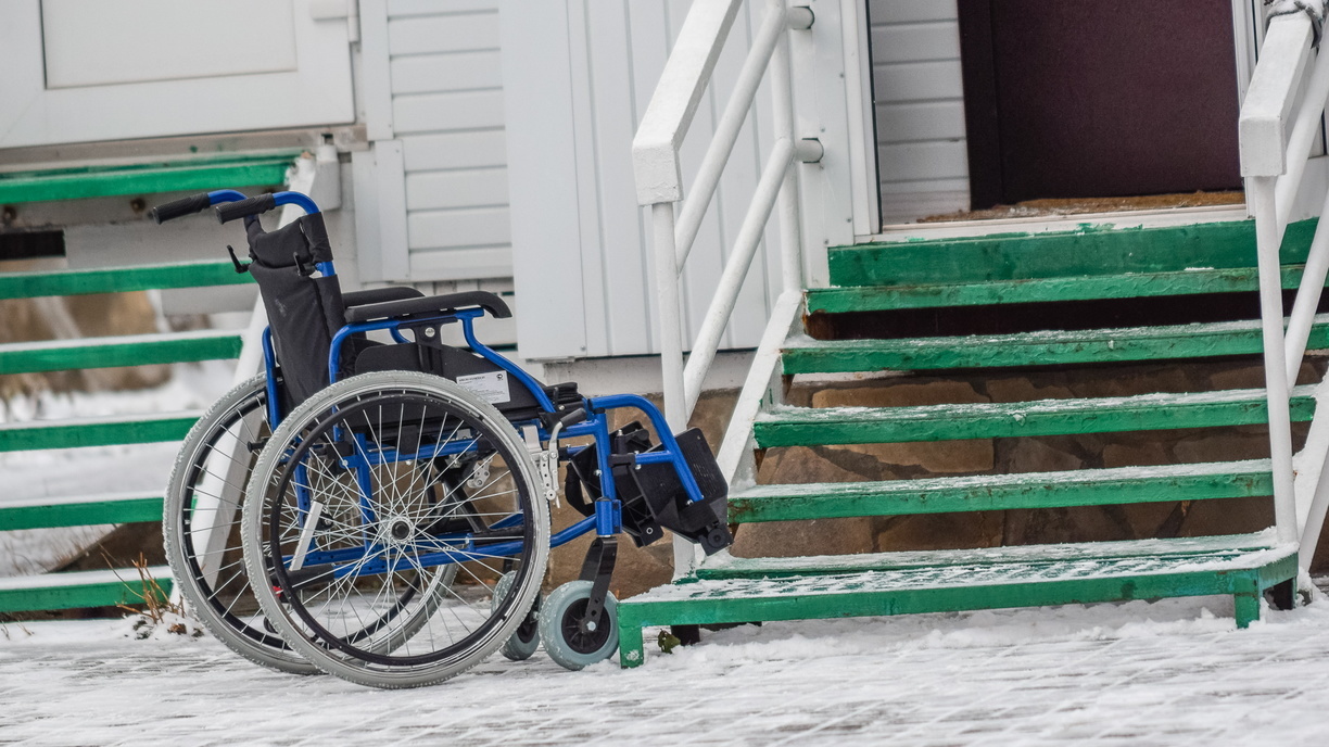 Мэрия Оренбурга заплатит штраф за отсутствие в городе доступной среды для инвалидов