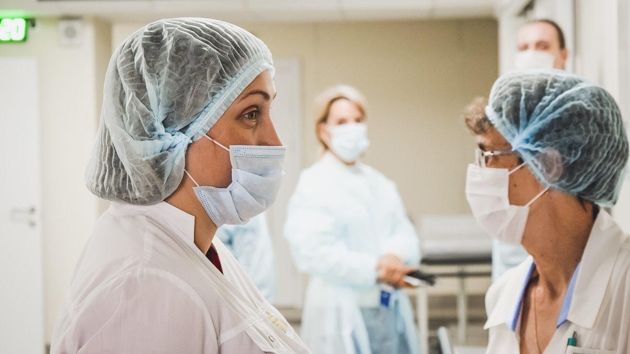 Переболевшие COVID медики инфекционной больницы в Оренбурге получили компенсации
