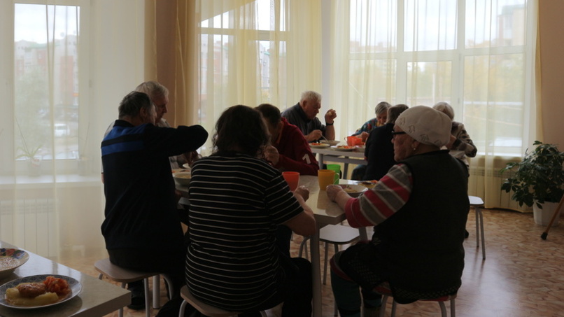 Оренбуржца наказали за организацию массового поминального обеда в период пандемии