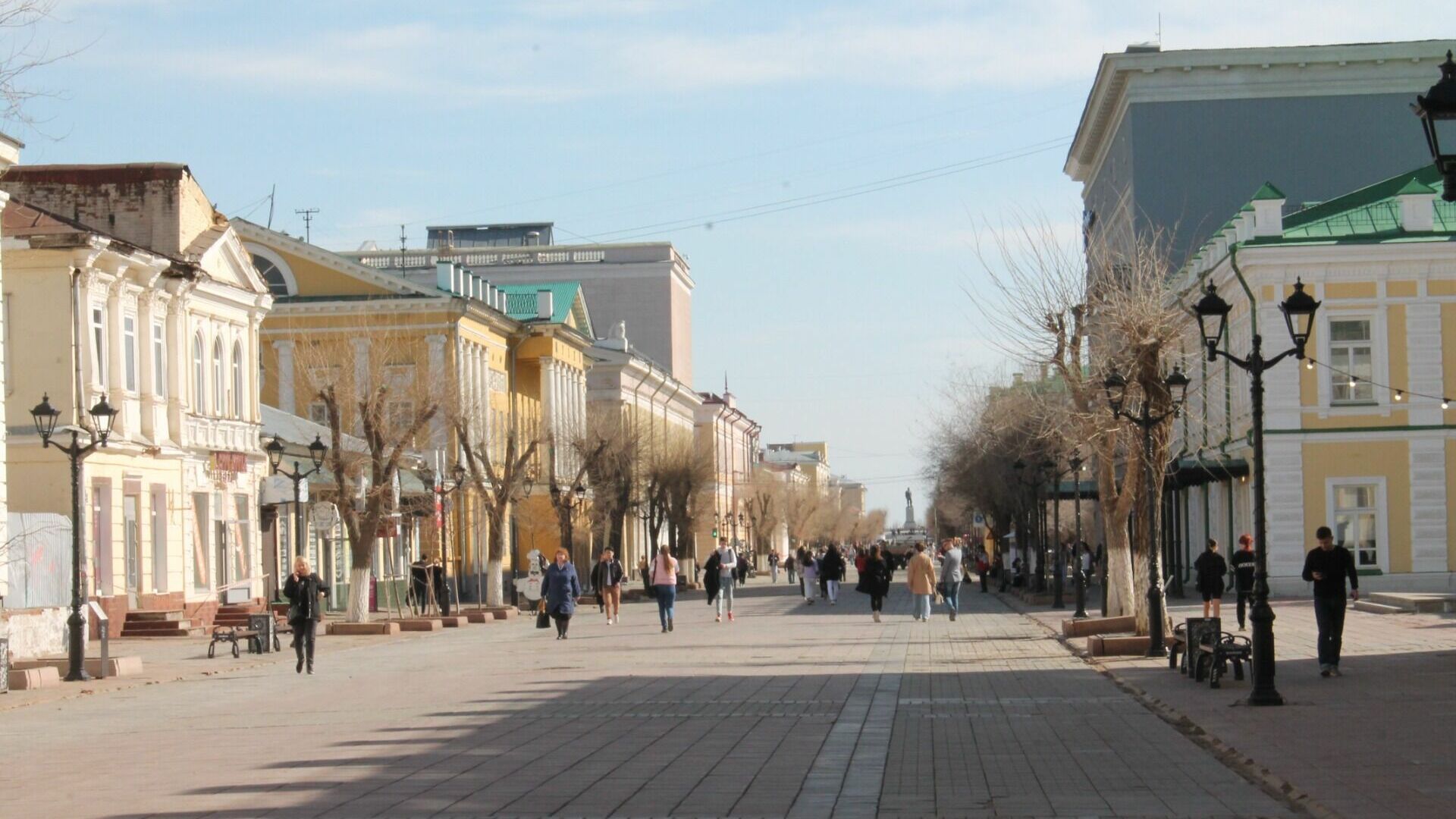 Жители Оренбурга, получившие новые квартиры остались недовольны состоянием кровли.