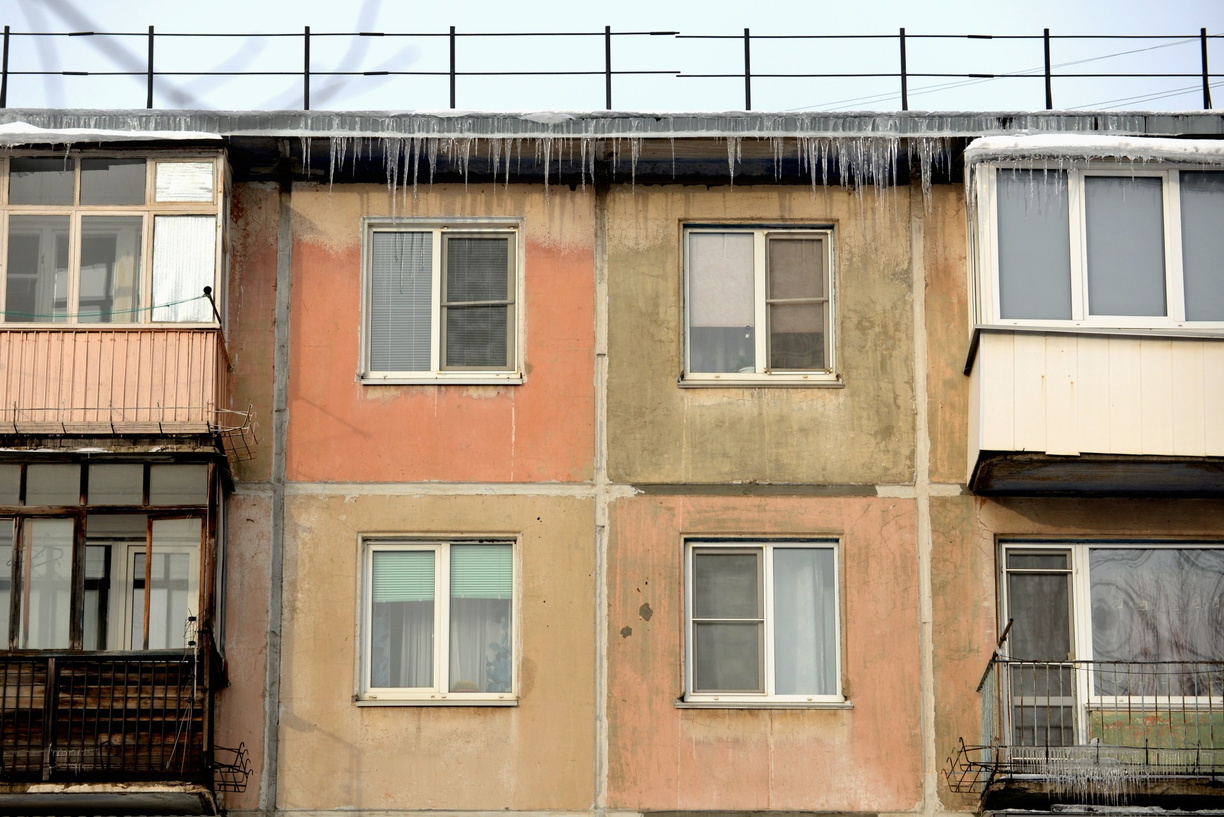 Треть домов, потребивших в феврале больше тепла, не управляются УК