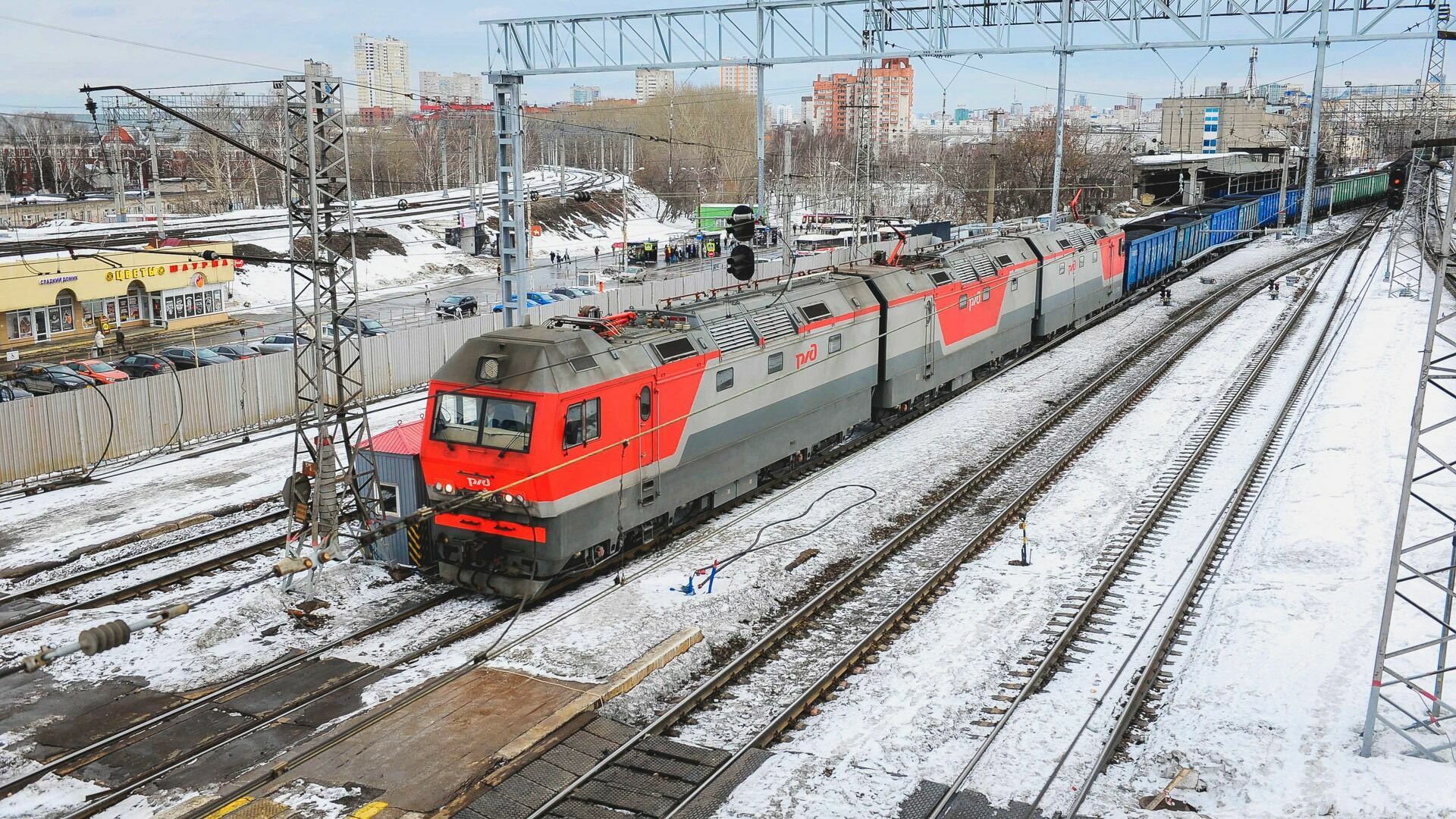 Вместо привычного поезда Орск — Оренбург два дня будет курсировать другой состав