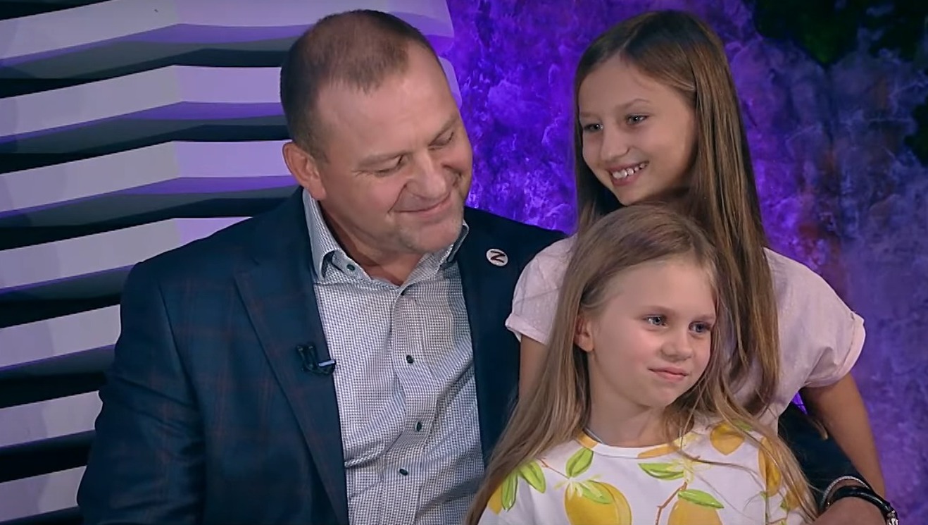 Сергей Салмин вместе с дочерьми