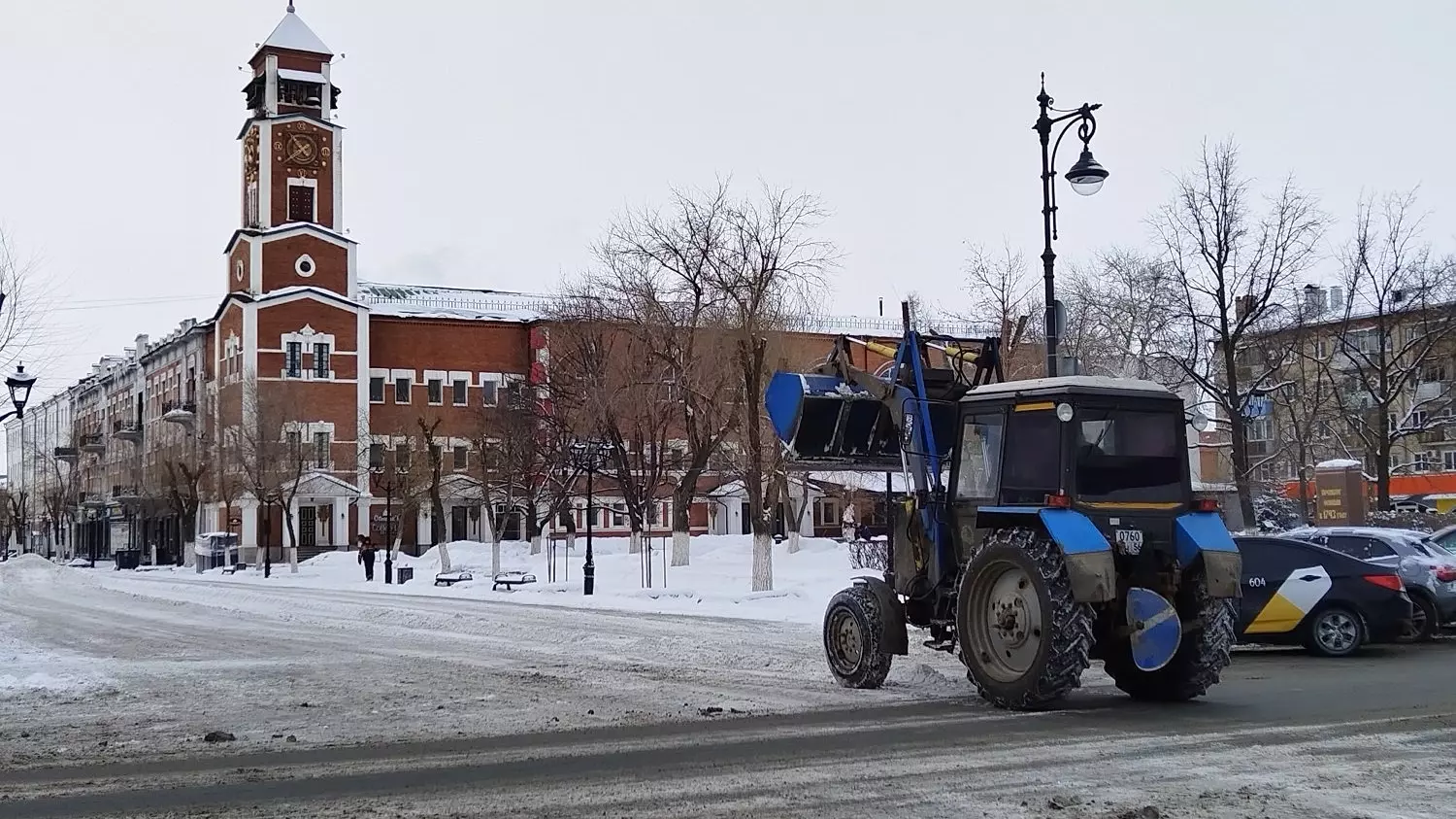 Кто отвечает за уборку дорог в Оренбурге от снега?