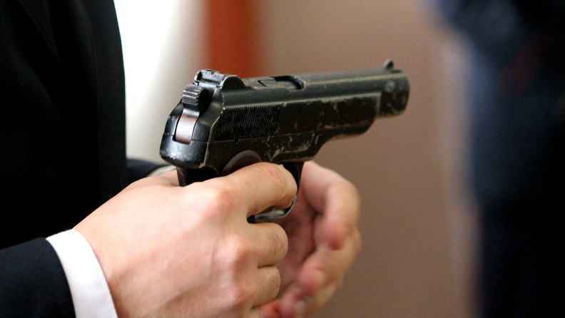 В Оренбуржье частных охранников с оружием проверят на профпригодность